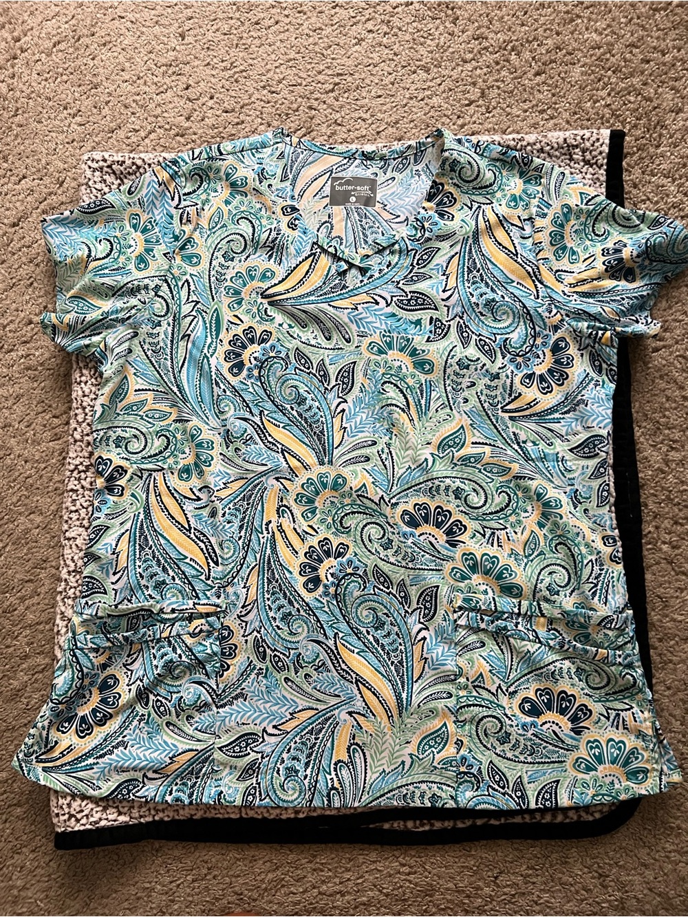 Uniform Advantage Teal, Yellow & Navy Paisley Short Sleeve scrub Top